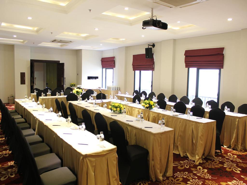 Sotis Hotel Jakarta Luaran gambar
