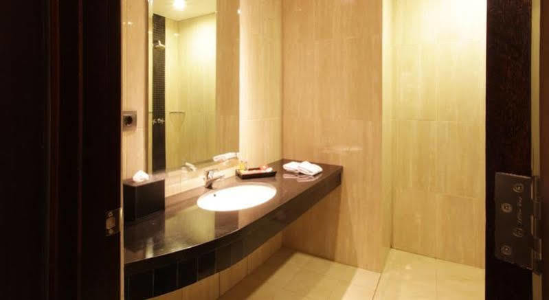 Sotis Hotel Jakarta Luaran gambar